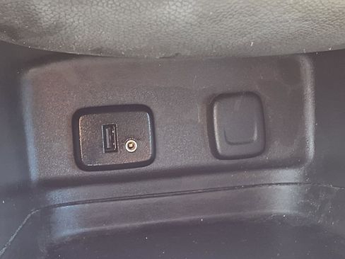 Used 2018 Chevrolet Equinox LT FWD image 21