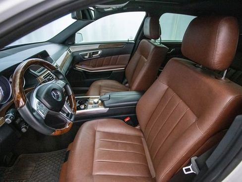Used 2014 Mercedes-Benz E 350 Sedan image 18