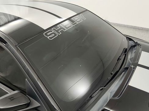 Used 2010 Ford Mustang Shelby GT500 RWD image 25