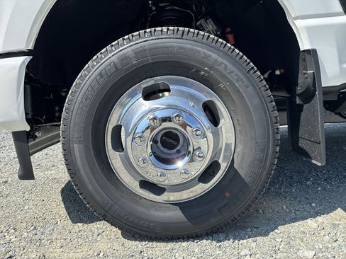 New 2026 Ford F350 Platinum image 12