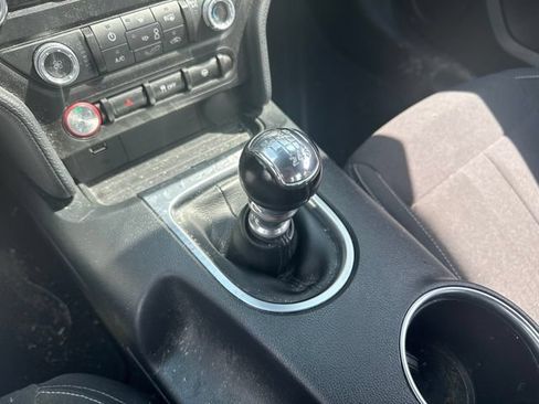 Used 2022 Ford Mustang Coupe RWD image 11