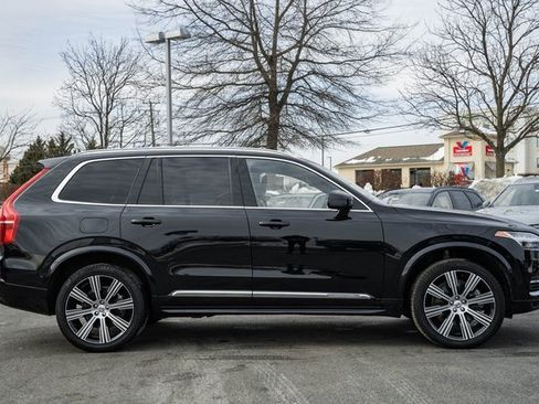 Certified 2024 Volvo XC90 T8 Ultimate w/ Protection Package image 4