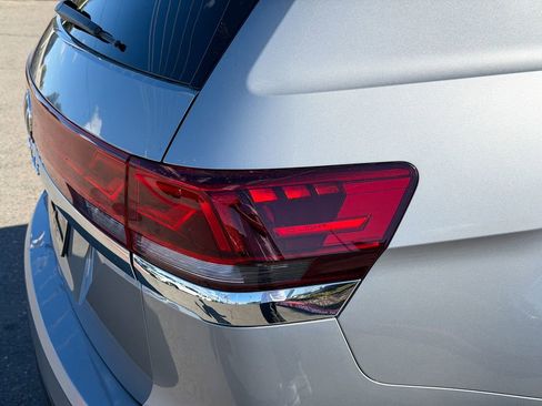 New 2026 Volkswagen Atlas SE image 7