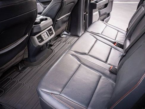 Used 2023 Ford F250 Lariat image 29