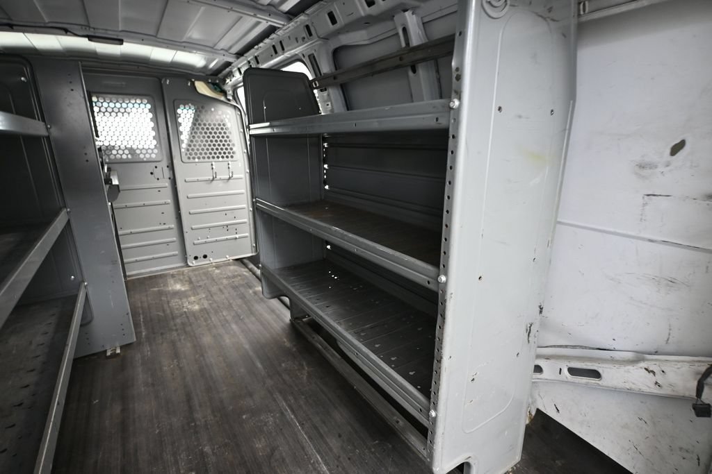 Used 2016 Chevrolet Express 2500 RWD image 26