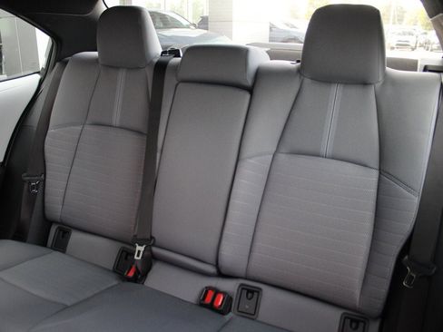 Used 2026 Toyota Corolla SE FWD image 7