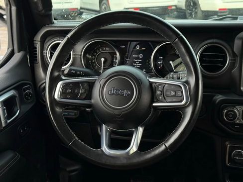 Used 2022 Jeep Wrangler Unlimited Sahara w/ Cold Weather Group image 6