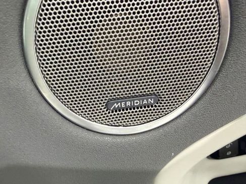 Used 2018 Land Rover Range Rover Evoque HSE image 36