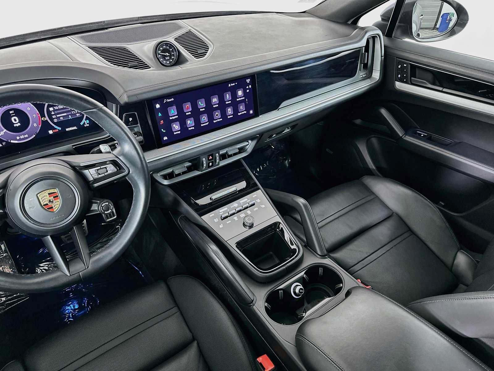 Certified 2024 Porsche Cayenne S AWD/4WD image 25