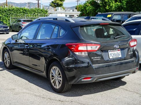 Used 2018 Subaru Impreza 2.0i Premium image 2