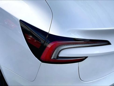 Used 2024 Tesla Model 3 Standard Range RWD image 27