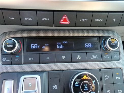 Used 2023 Hyundai Palisade SEL AWD/4WD image 24