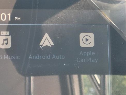 New 2025 Hyundai Venue SEL image 23