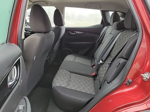 Used 2022 Nissan Rogue Sport SV image 10