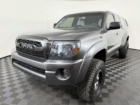Used 2011 Toyota Tacoma 4x4 Access Cab w/ SR5 Pkg #2 image 3