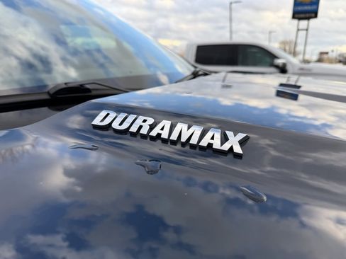 Used 2022 Chevrolet Silverado 1500 RST image 7