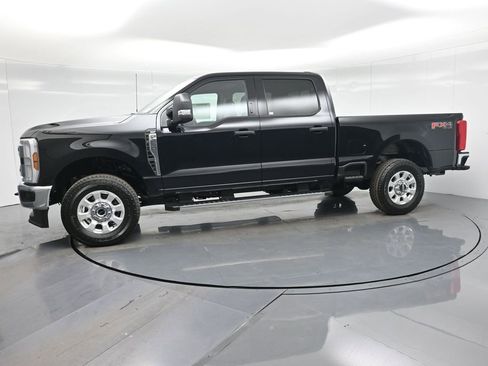 Certified 2024 Ford F250 XLT w/ FX4 Off-Road Package image 30