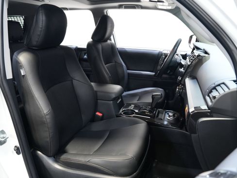 Used 2023 Toyota 4Runner 40th Anniversary SE image 36