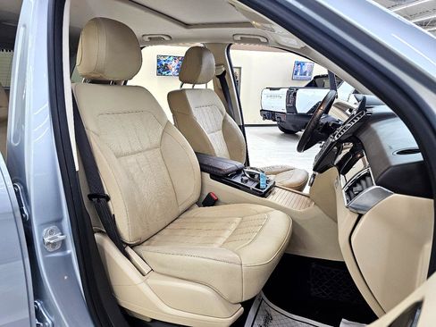 Used 2017 Mercedes-Benz GLE 350 w/ Premium 1 Package image 21