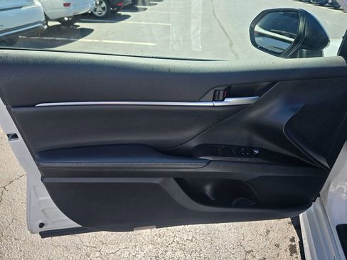 Used 2024 Toyota Camry XSE w/ Navigation Package image 17