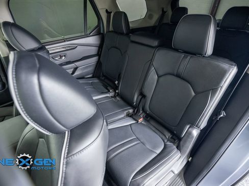 Used 2025 Honda Pilot Elite image 34