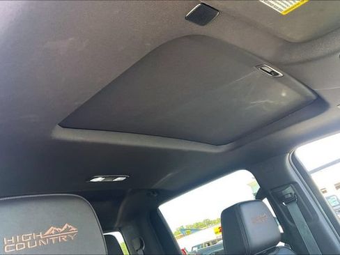 Used 2024 Chevrolet Silverado 3500 High Country w/ High Country Premium Package AWD/4WD image 17