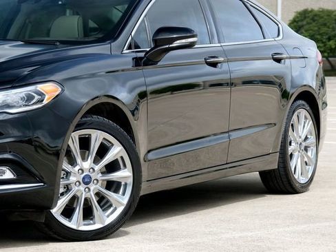 Used 2017 Ford Fusion Platinum image 20