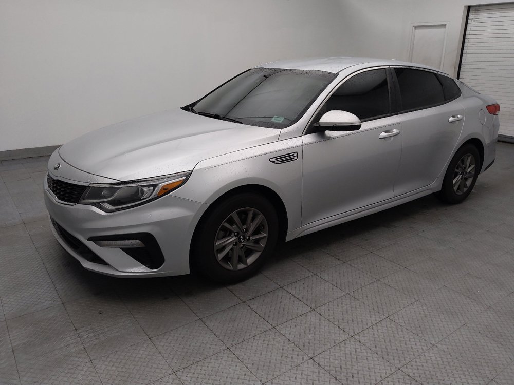Used 2020 Kia Optima LX FWD image 2