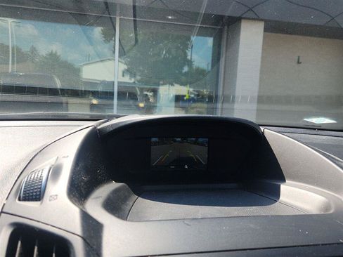 Used 2018 Ford Escape SE FWD image 16