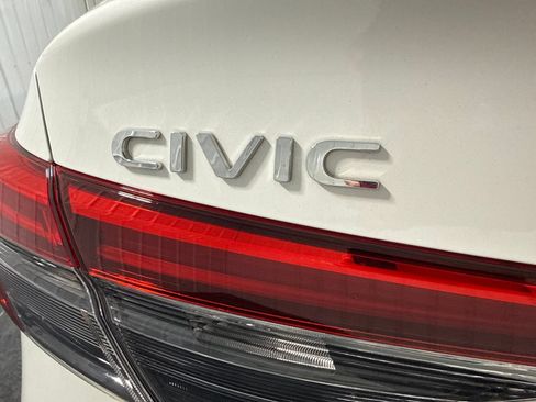 Used 2024 Honda Civic Sport image 37