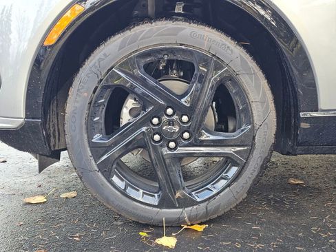 New 2026 Chevrolet Equinox EV RS image 9