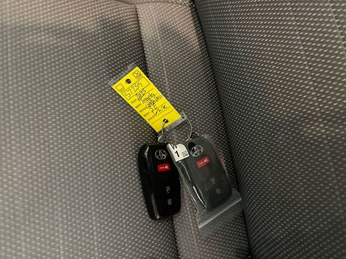 Used 2025 Toyota Corolla Cross AWD Hybrid image 26