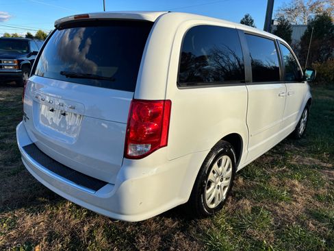 Used 2015 Dodge Grand Caravan SE w/ Quick Order Package 29E SE image 5