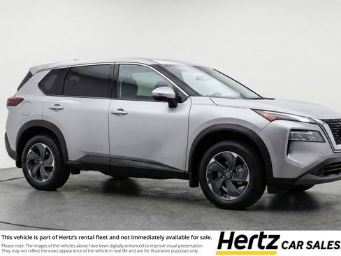 Used 2025 Nissan Rogue SV image 1