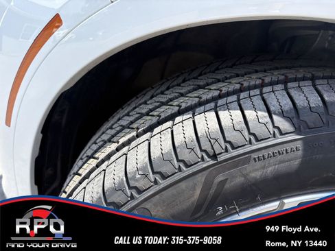 Used 2021 BMW X7 xDrive40i w/ Premium Package AWD/4WD image 10