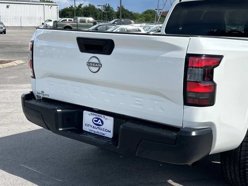 Used 2023 Nissan Frontier S RWD image 13