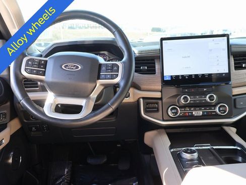 Certified 2024 Ford Expedition Limited image 20