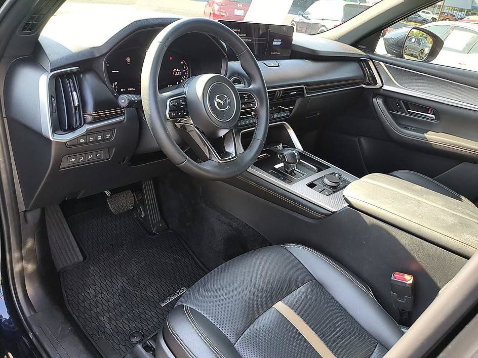 Certified 2026 MAZDA CX-90 3.3 Turbo w/ Premium Plus Pkg AWD/4WD image 16