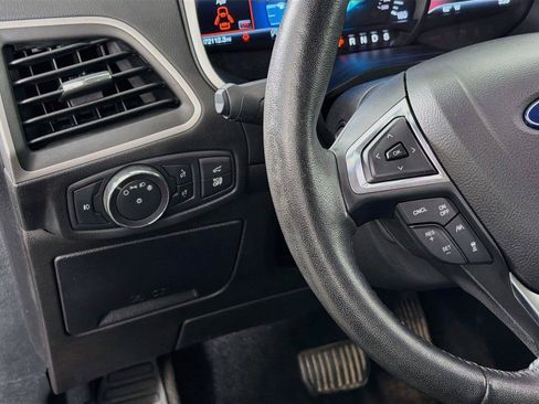 Used 2020 Ford Edge SEL w/ Convenience Package AWD/4WD image 17