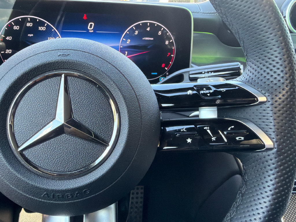 Used 2026 Mercedes-Benz GLC 300 image 29