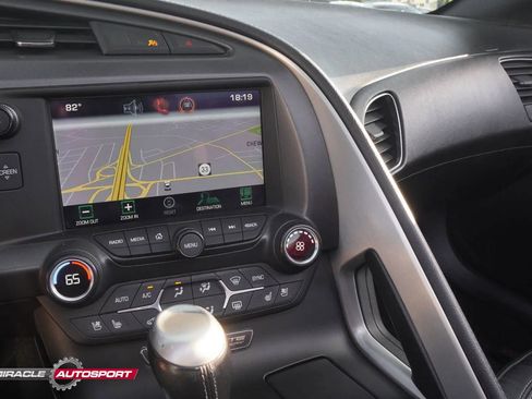 Used 2014 Chevrolet Corvette Stingray Convertible image 38