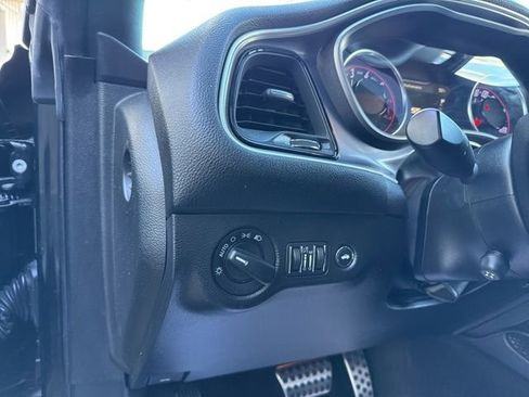 Used 2019 Dodge Challenger R/T Scat Pack w/ Widebody Package image 29