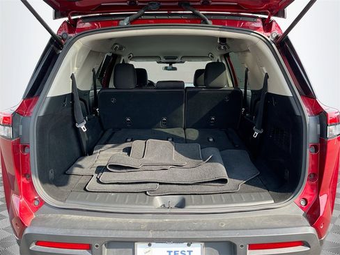 Used 2023 Nissan Pathfinder SV image 20