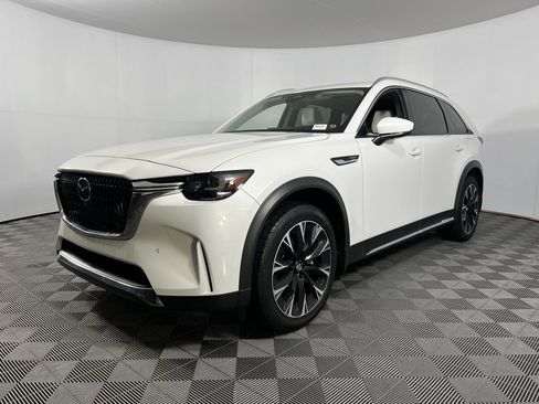 Used 2024 MAZDA CX-90 Plug-In Hybrid w/ Premium Plus image 9