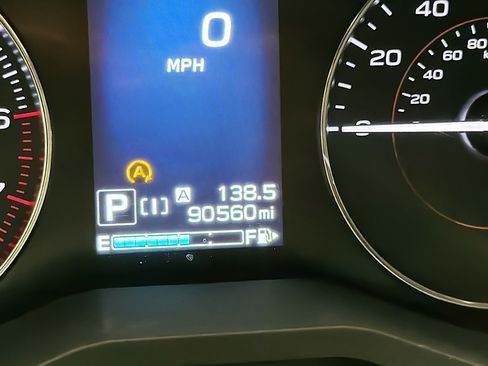Used 2021 Subaru Crosstrek 2.5i Limited w/ Moonroof Package 2 AWD/4WD image 8