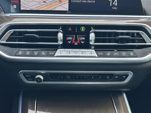 Used 2022 BMW X5 xDrive40i AWD/4WD image 28