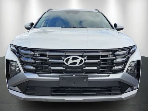 Used 2025 Hyundai Tucson SEL FWD image 8