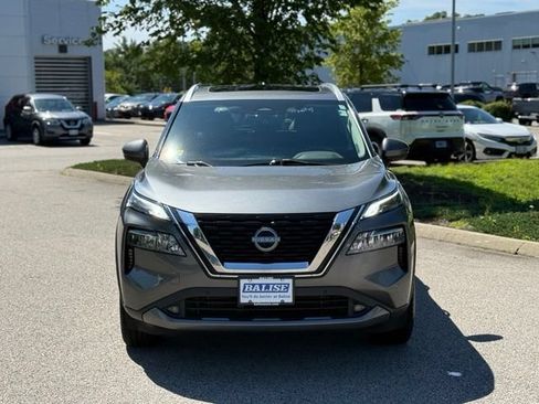 Certified 2022 Nissan Rogue SL w/ SL Premium Package AWD/4WD image 2