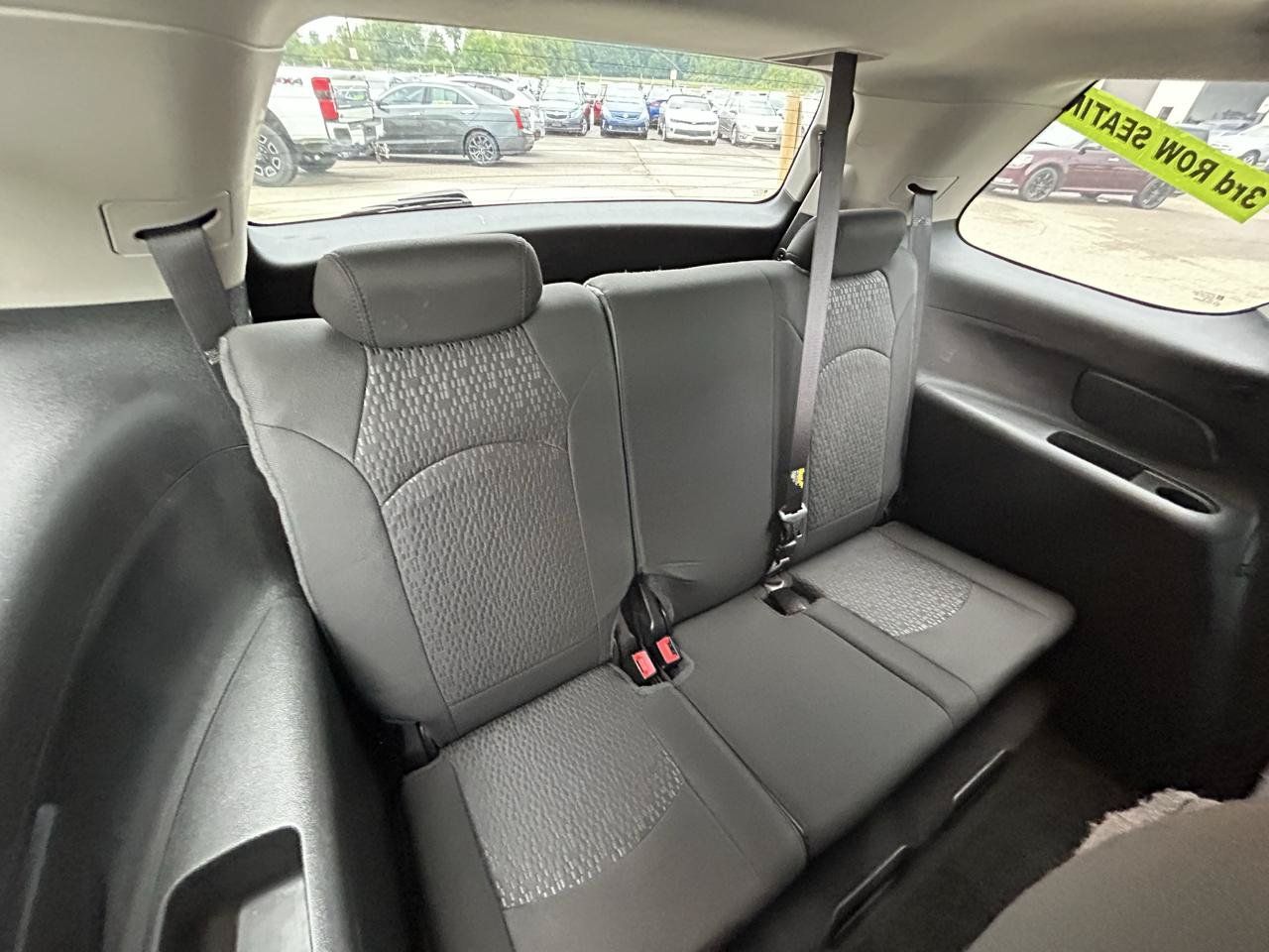 Used 2012 GMC Acadia SLE AWD/4WD image 12