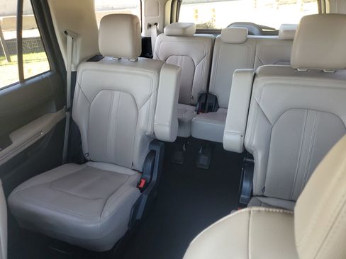 Certified 2024 Ford Expedition Limited image 21